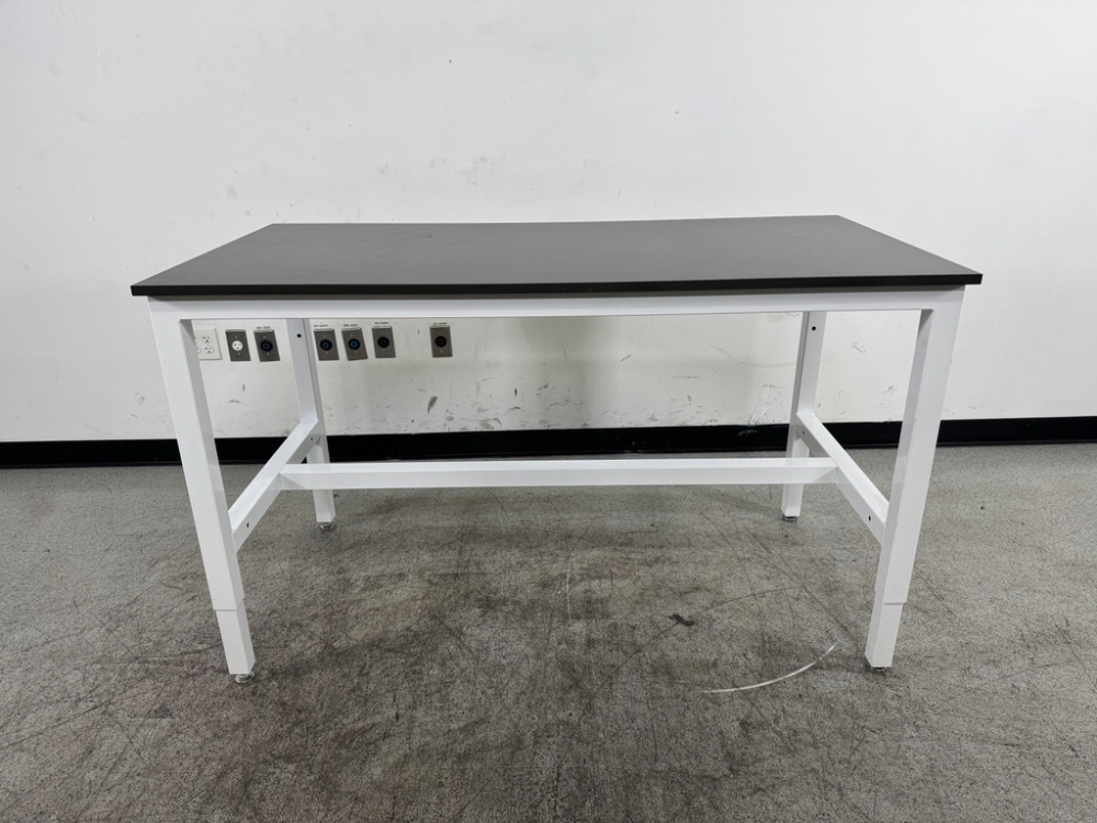 Image of Non Stationary 6' Lab Table
